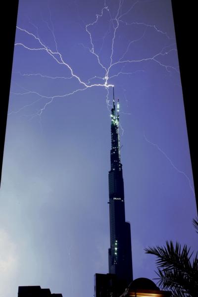 burj_lightening_2.jpeg